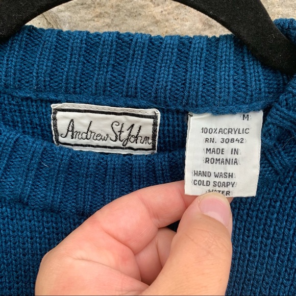 Vintage 1970s Andrew St. John sweater size medium - Picture 2 of 5